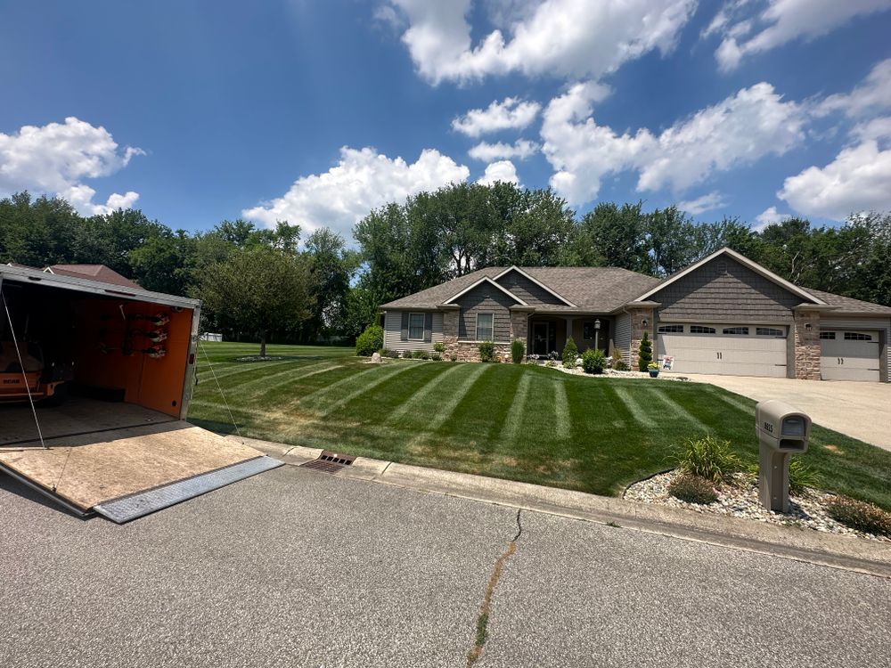 All Photos for FIRST CLASS GRASS LLC in Syracuse, IN