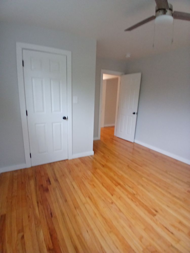 Duplex in Carbondale for Dead Tree General Contracting in Carbondale, Illinois