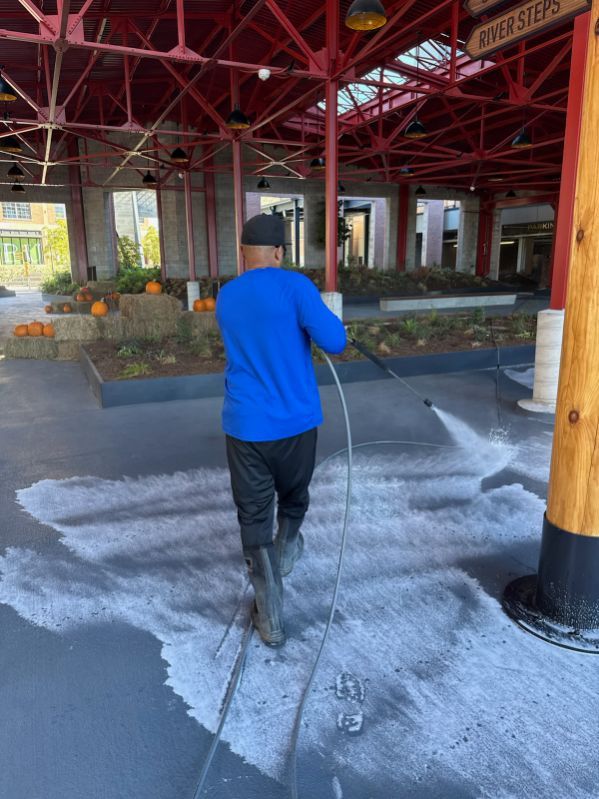 Power Washing for Clear Choice Services, LLC in Nashville, Tennessee