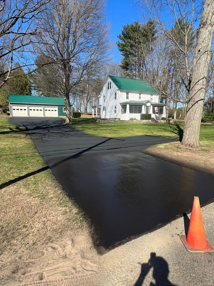 Asphalt for Dibbles Asphalt Maintenance in Westernville, NY