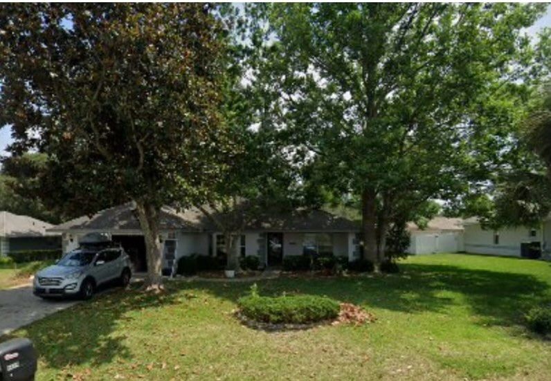 Our expert mowing services provide homeowners with precision lawn care that enhances the beauty and health of your landscape while ensuring efficient and dependable maintenance for a pristine outdoor space year-round. for J & E Land Clearing, LLC. in Dunnellon, FL