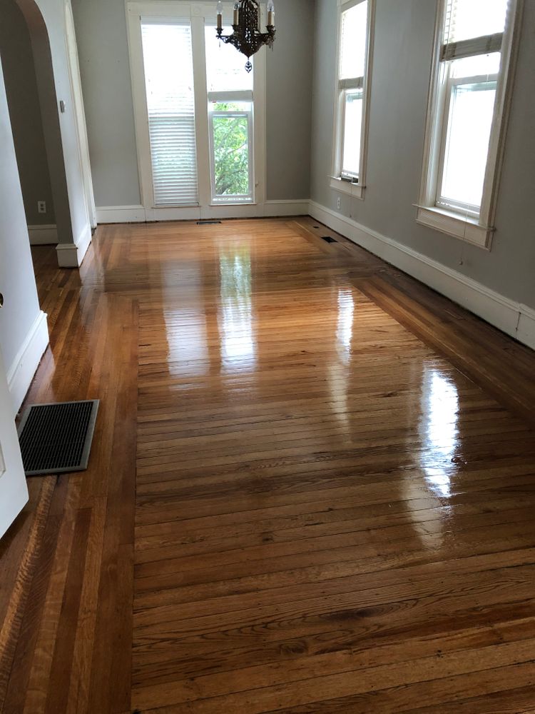 All Photos for Laura Mae Properties in Wolcott, CT