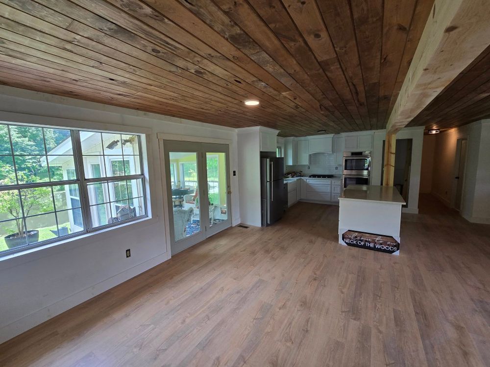 Our flooring installation service provides homeowners with expert craftsmanship and top-quality materials, ensuring your new construction or remodeling project is completed with beautiful, durable floors tailored to your style and needs. for Shelton’s Construction in London, KY