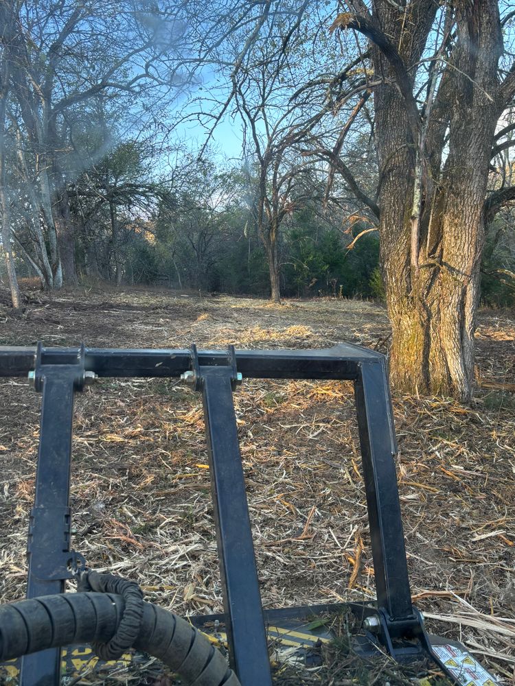 All Photos for Gregory Grass and Lawn in Lafayette, TN