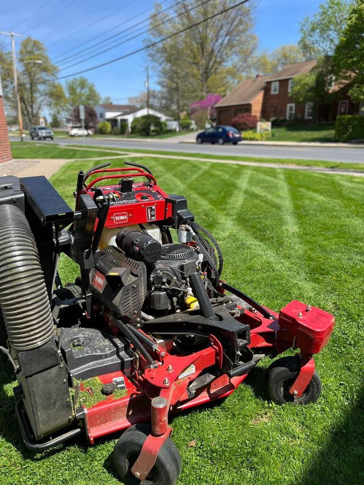 Mowing for Conoy Acres Lawn Service in Elizabethtown, PA