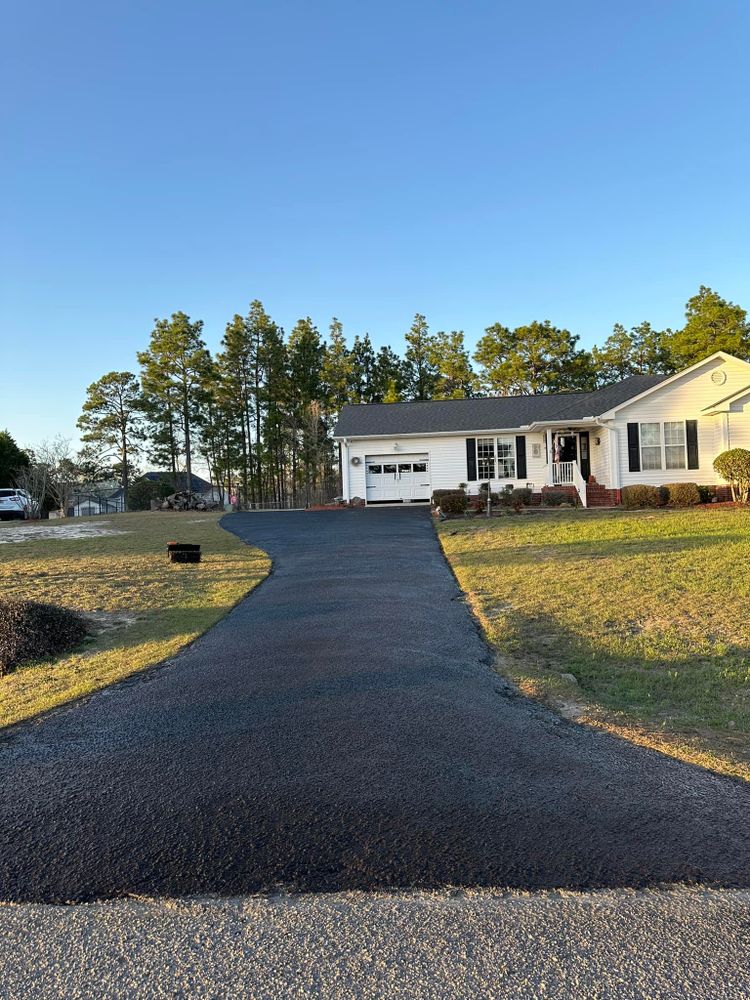Asphalt for Blacktop Sealcoating in Hartsville, SC
