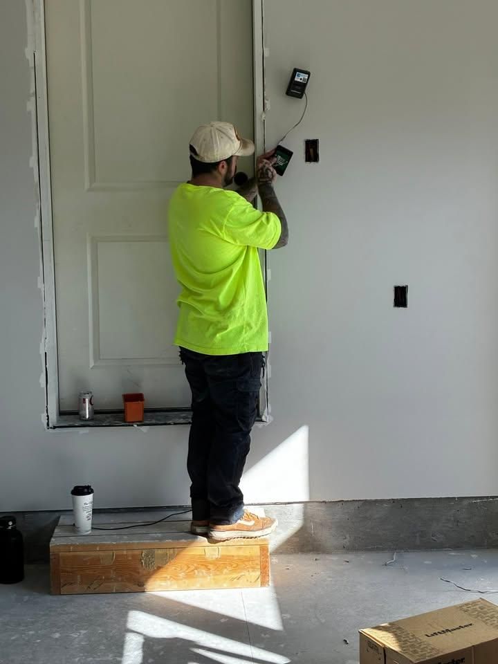 All Photos for Salmon River Garage Door in Challis, ID