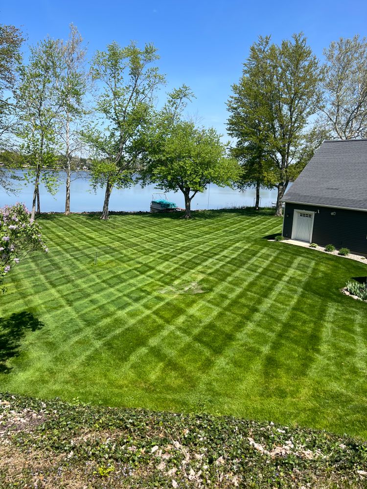 Lawn Care for T.N.T Lawn Care, LLC in Wolcottville, IN