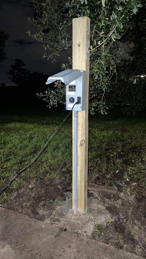 Our expert electricians provide reliable circuit breaker installation and repair, ensuring your home's electrical system is safe and efficient. Protect your family with our quick, professional service tailored to meet all safety standards. for SOUTHERN CIRCUITS, LLC in Prairieville, LA
