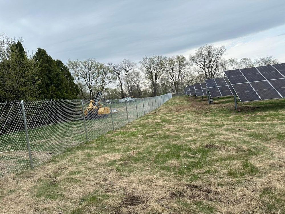 Fence Installation for Illinois Fence & outdoor co. in Kewanee, Illinois