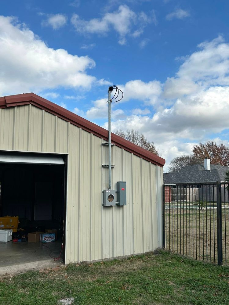 Electrician for Risen Power Electric in Lone Oak, TX
