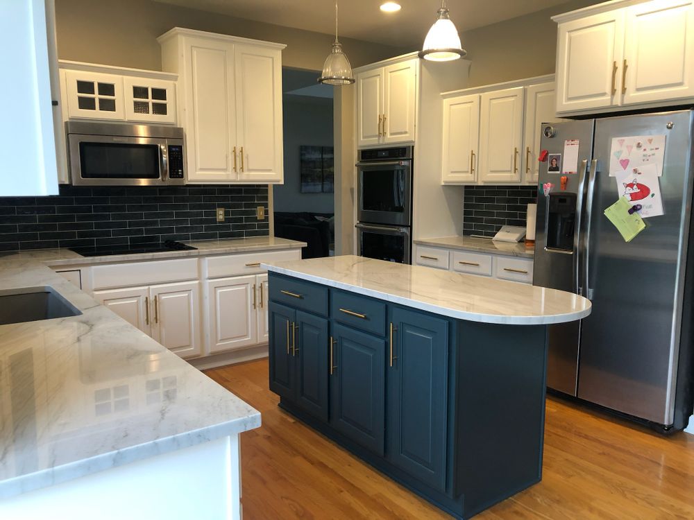 Our kitchen and cabinet refinishing service can revive your old cabinets at a fraction of the cost of replacement. Our experienced professionals will work with you to choose a new color or finish that perfectly complements your home's décor. for Evans Painting & Carpentry LLC in Lake Orion, MI