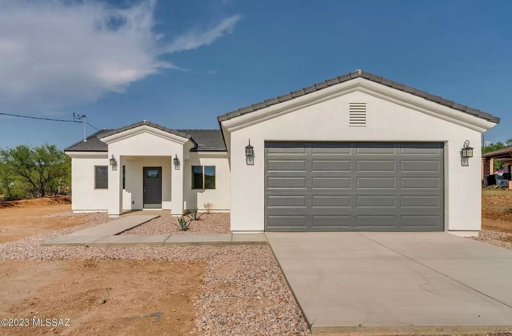 Choose from 3 custom home models & build your dream home! <a href="https://waterfallmedia.aryeo.com/sites/290-paseo-mascota-rio-rico-az-85648-12863998/branded" target="_blank">Model 1</a><br> <a href="https://waterfallmedia.aryeo.com/sites/1871-tizimin-ct-rio-rico-az-85648-8363299/branded" target="_blank">Model 2</a><br> <a href="https://waterfallmedia.aryeo.com/videos/01905270-77bb-7039-abee-4614e1eaa9ab" target="_blank">Model 3</a> for Pro Drywall LLC in Tumacacori, AZ