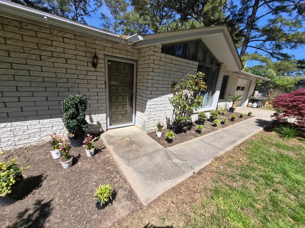 Landscaping  for 4 Points Lawncare LLC in Hayes, VA