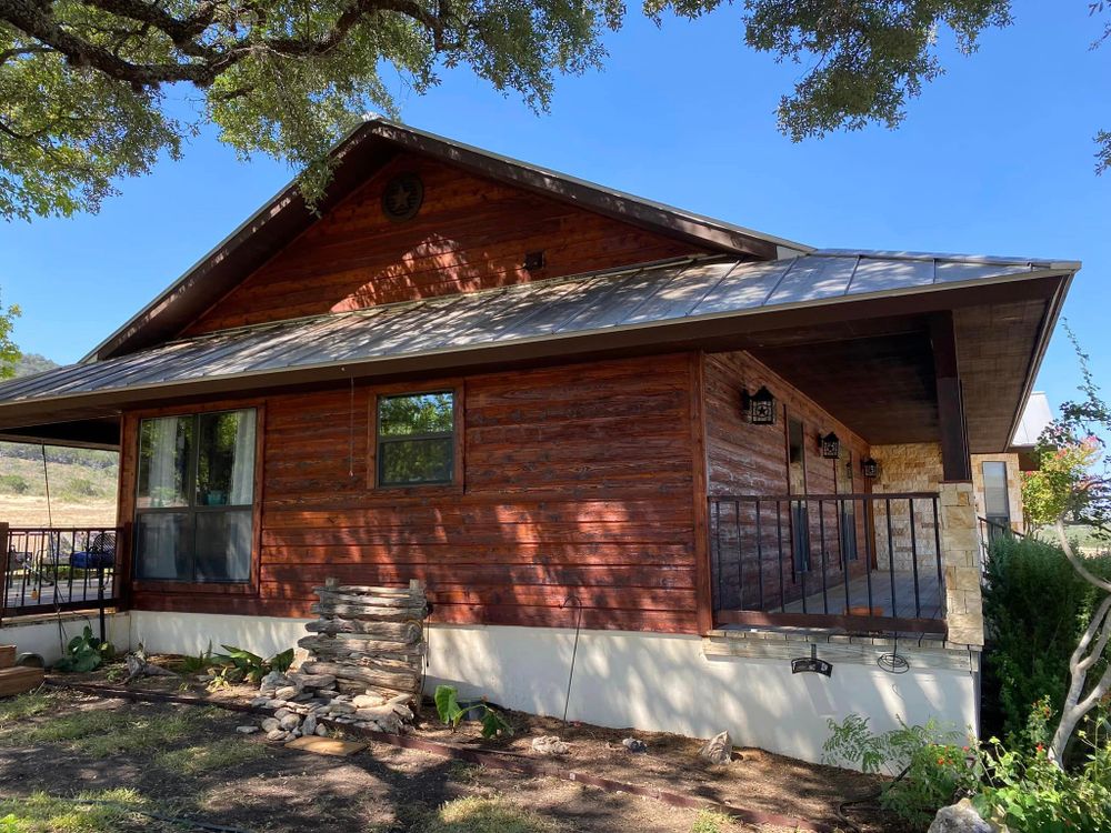 Exterior Renovations for De Leon Carpentry & Renovation  in Leakey, TX