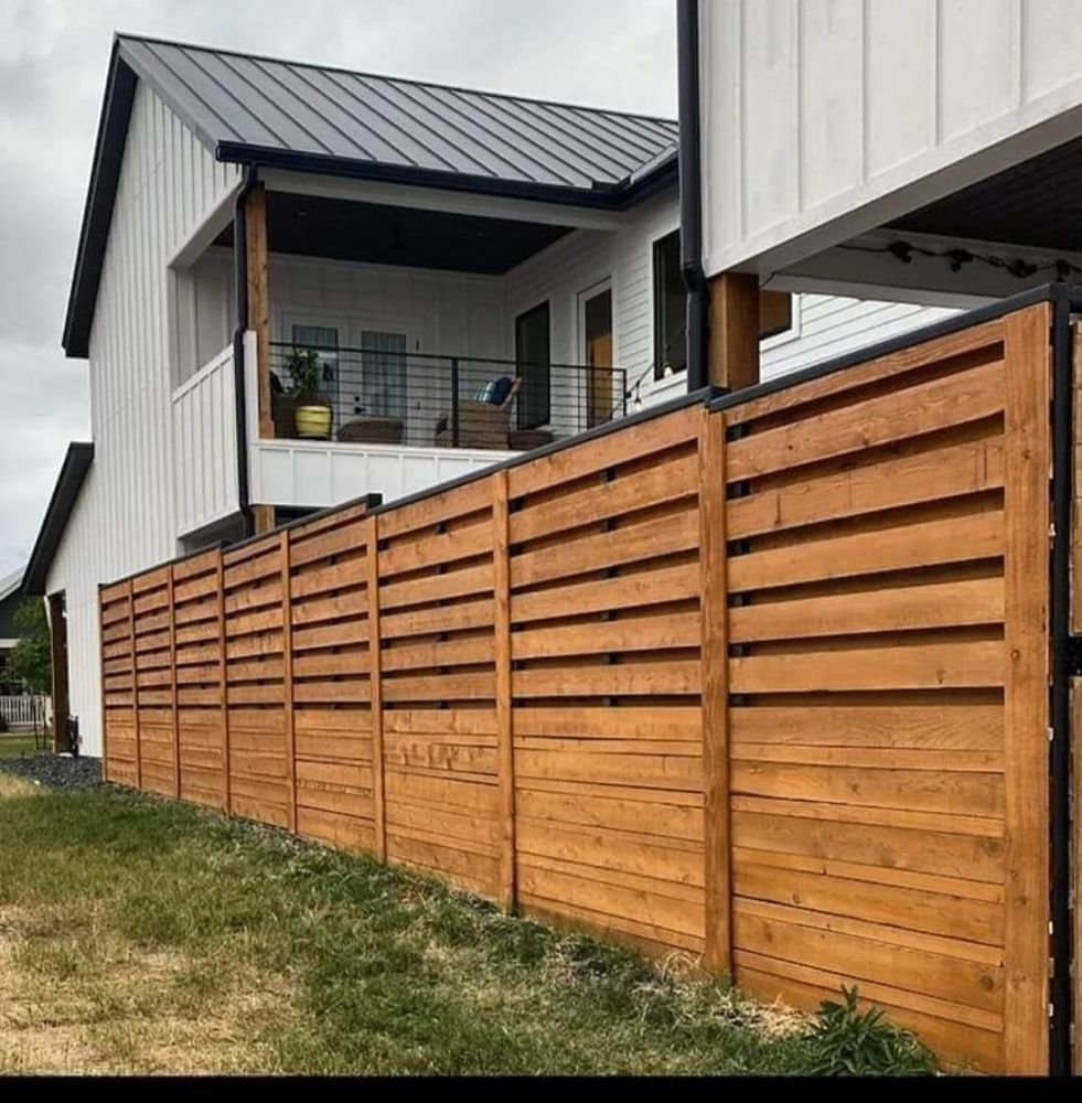 Fence Stain and Seal for Ansley Staining and Exterior Works in New Braunfels, TX