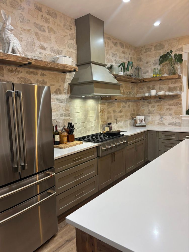 A5 Trim Carpentry team in Dublin, TX - people or person