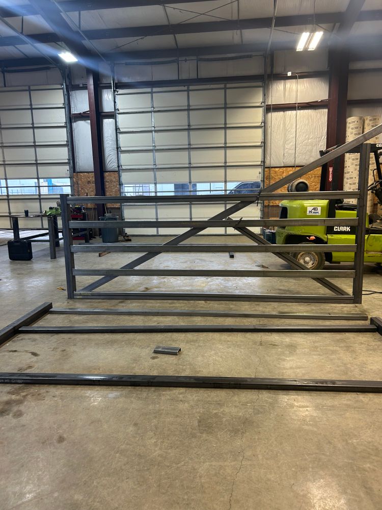 All Photos for Ranch Handy Fencing & Cattle LLC in Harrisburg, OR