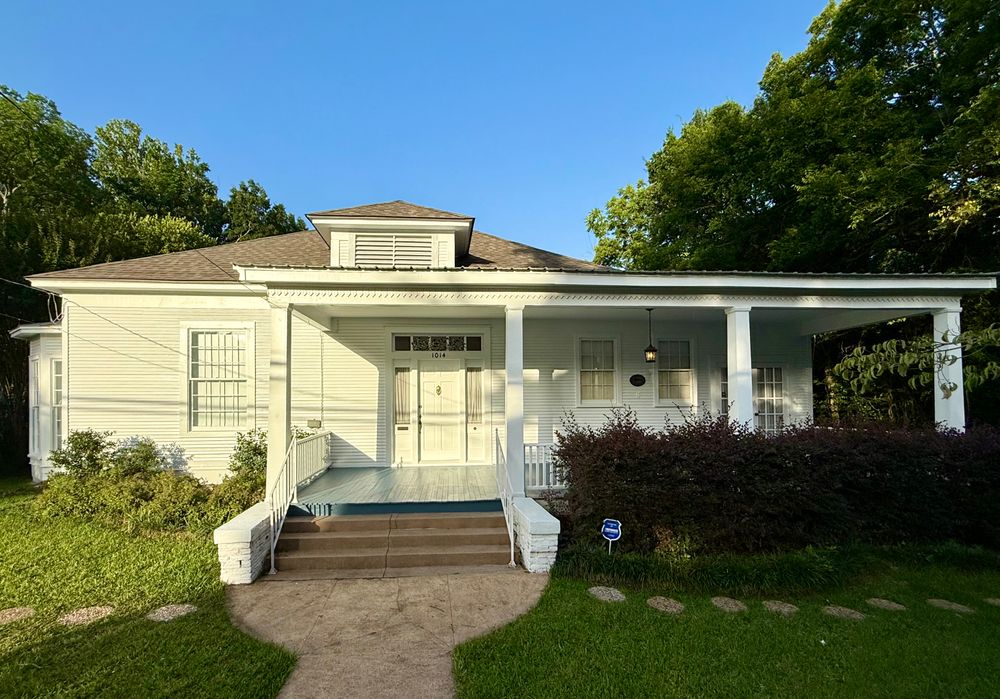 Transform your home's appearance with our expert exterior painting service, providing durable finishes and vibrant colors that withstand the elements while enhancing curb appeal. Trust us for quality craftsmanship and reliable results. for Sapphire Stallion Painting in Grapeland, TX