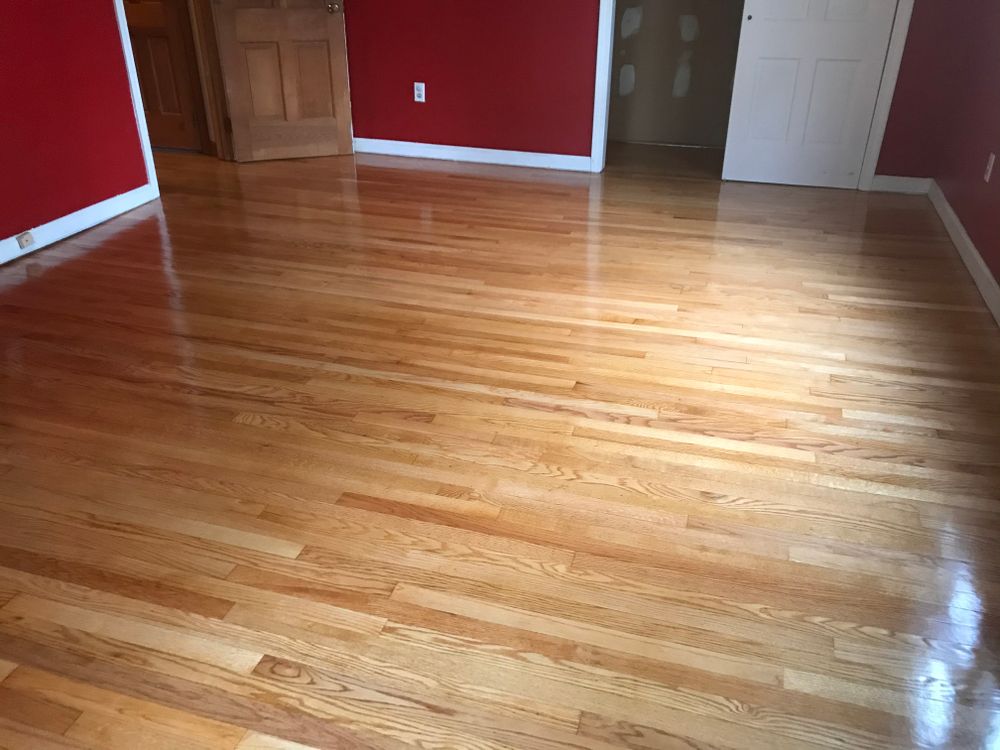 All Photos for Laura Mae Properties in Wolcott, CT