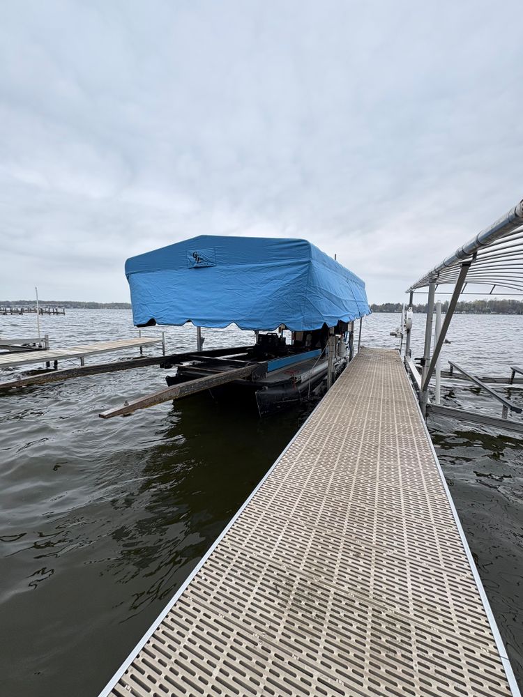 Boat lift Installation for Wagner's Lift & Dock Shop LLC in Watervliet, MI