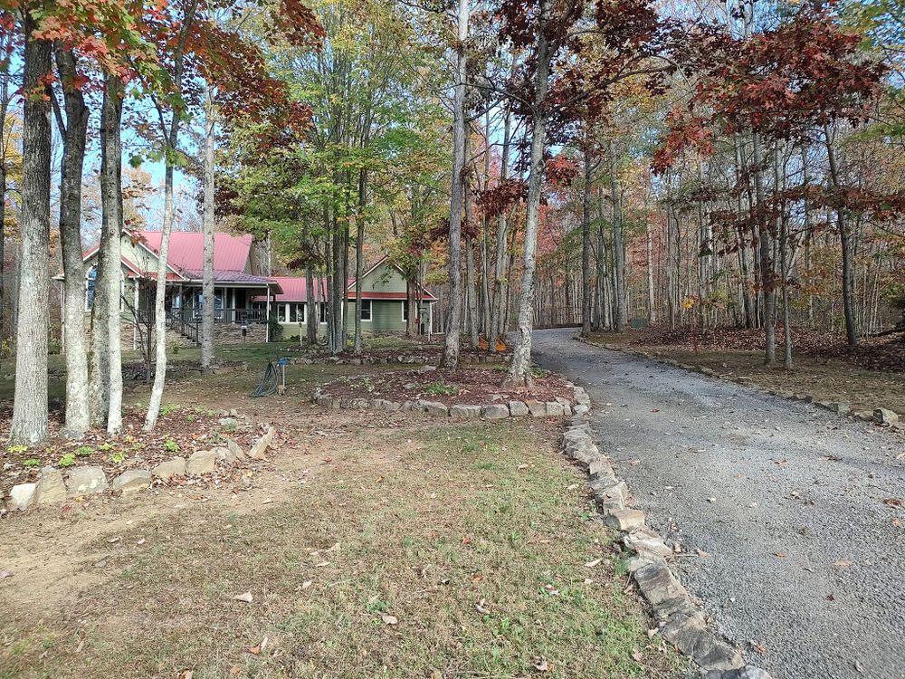 Landscaping for Starnes Hardscapes & Property Management LLC in Dunlap, TN