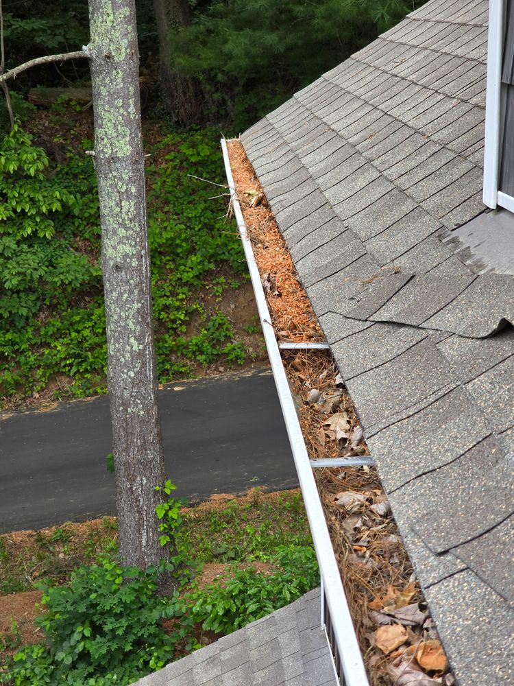 All Photos for Dotson Seamless Guttering in Mars Hill, NC