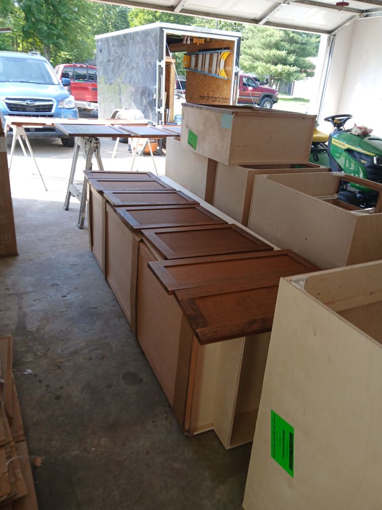 Carterville Kitchen and Bath for Dead Tree General Contracting in Carbondale, Illinois