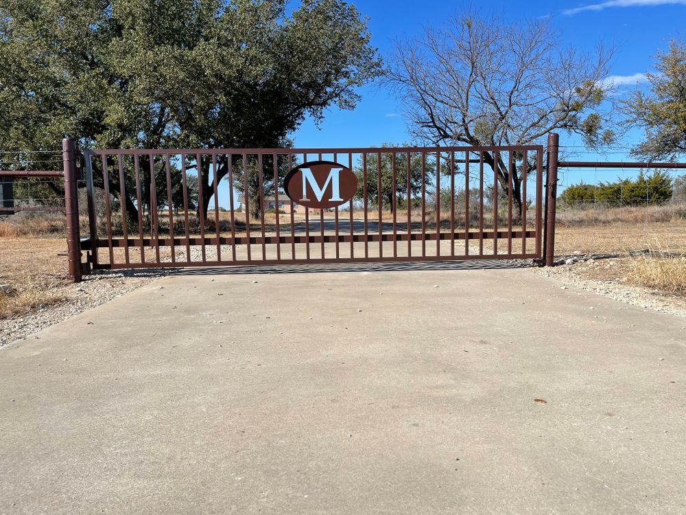 Gate Entrance for 5-7 Fencing & Construction in Madisonville, TX