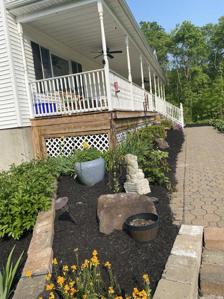 Fall Clean Up for Cuellar Lawn Care in Stone Ridge , NY 