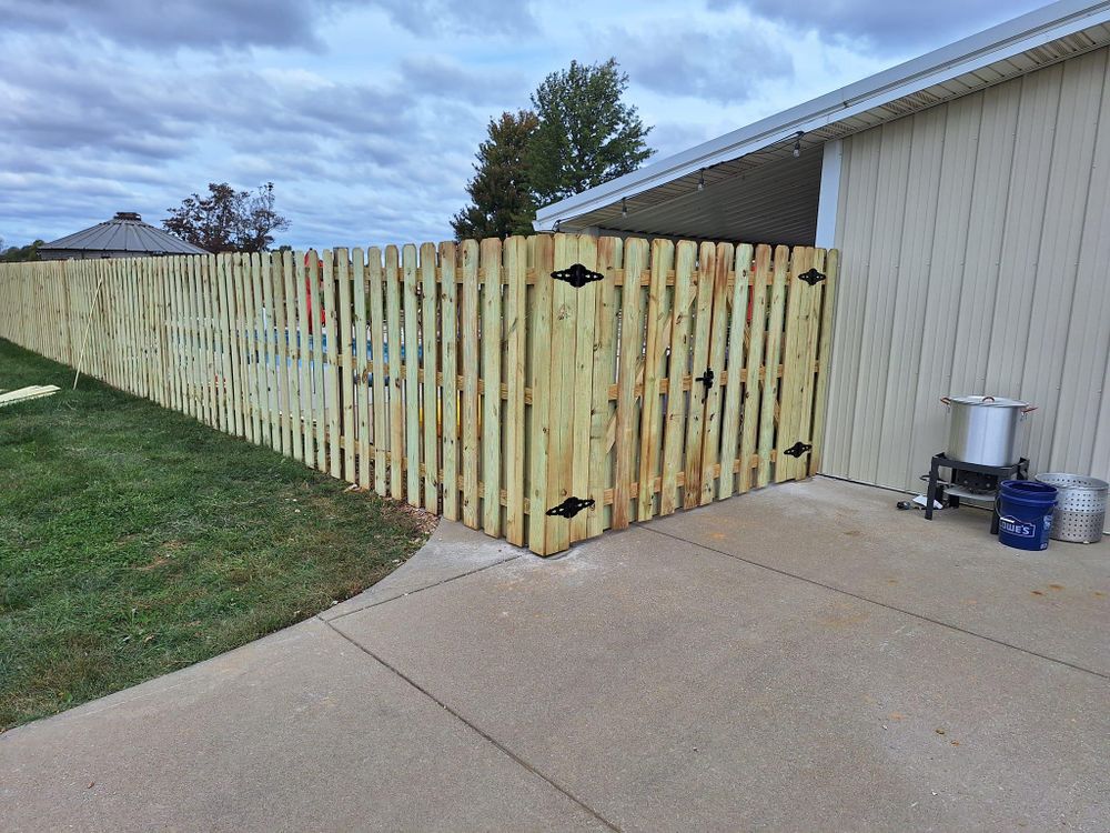 All Photos for Apex Fence in Henderson, KY