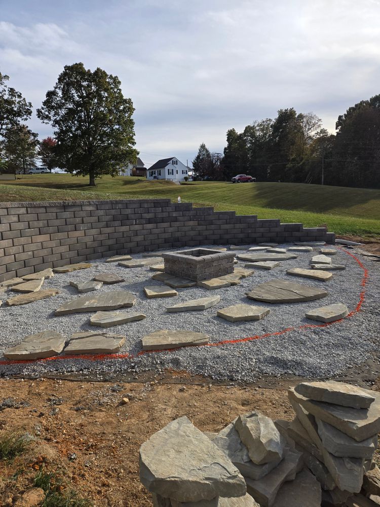 All Photos for Lafollette Mulch, Stone and Lawn Care in La Follette, TN