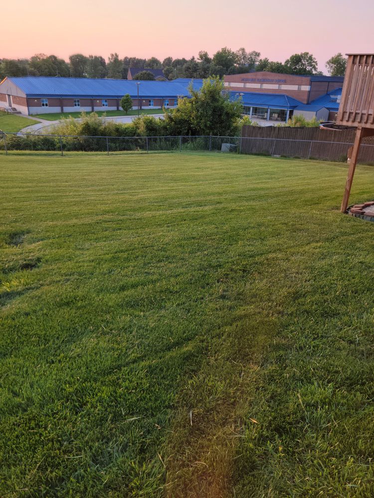 Lawn Care for KK&G Lawncare Services LLC in  Frankfort, KY