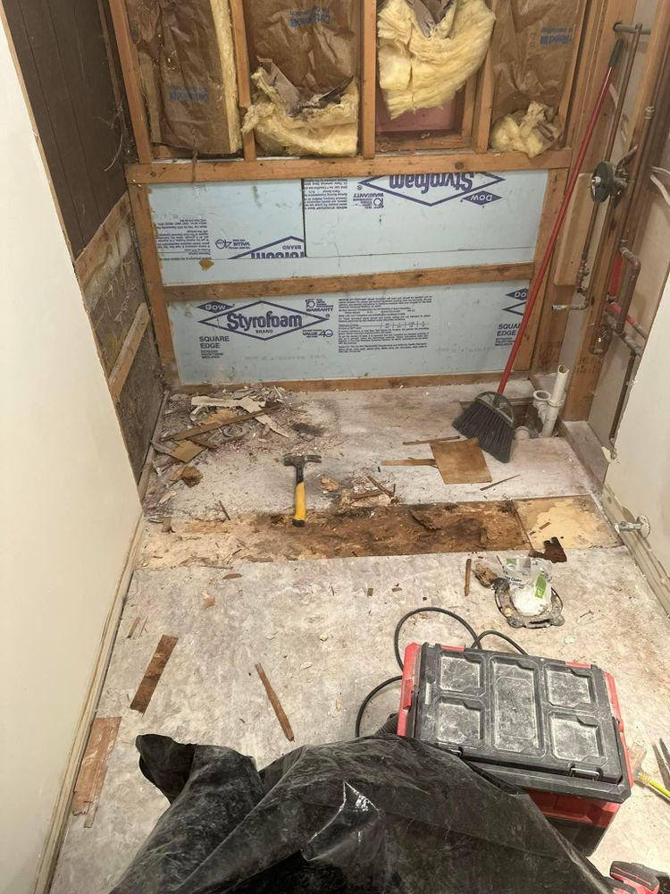 All Photos for Chapman Surfaces Tile & Remodeling in Milan, MI