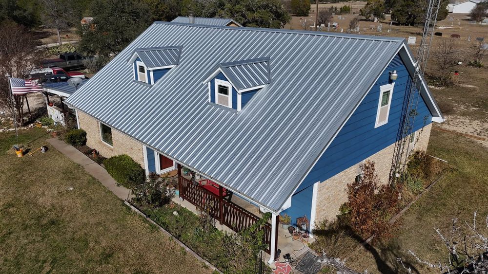 Barcenas Roofing & Remodeling team in San Saba, TX - people or person