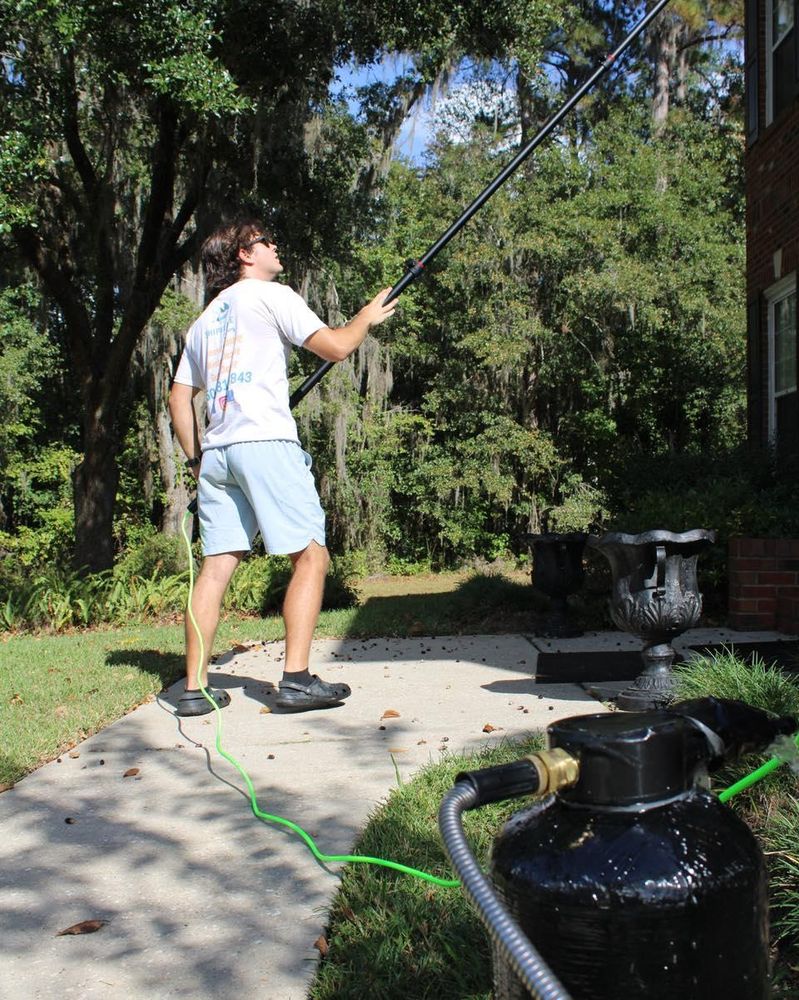 Window Cleaning for ShipShape Exteriors in  Tallahassee,  FL