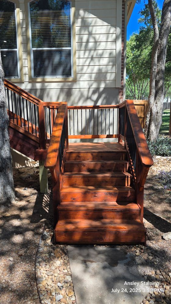 Fence soft wash & staining for Ansley Staining and Exterior Works in New Braunfels, TX