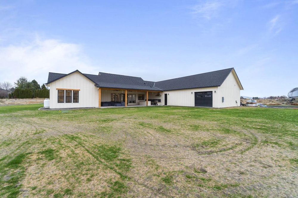 All Photos for Genuine Homes LLC in Franklin County, WA