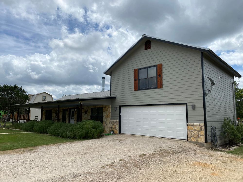 Exterior Renovations for De Leon Carpentry & Renovation  in Leakey, TX