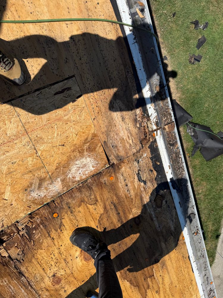 Our expert roofing repair service ensures lasting solutions for leaks, damaged shingles, and structural issues. Trust our skilled team to protect your home with quality materials and seamless craftsmanship for peace of mind. for Roof Athlete in Bowling Green, KY