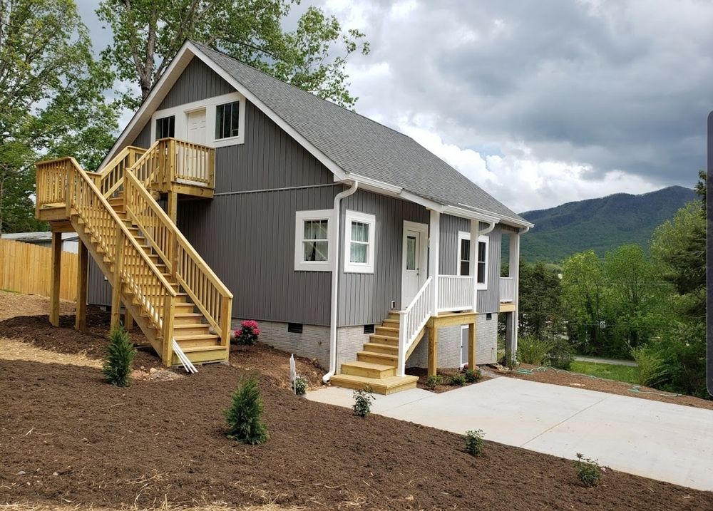 All Photos for Dotson Seamless Guttering LLC in Mars Hill, NC