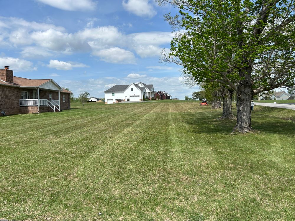All Photos for Garcia Lawn Service & Landscaping in Lafayette, TN