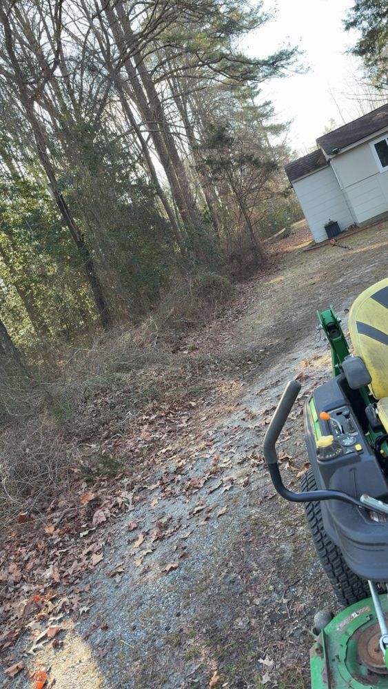 All Photos for Grassworks Lawn And Landscaping in Callao, VA