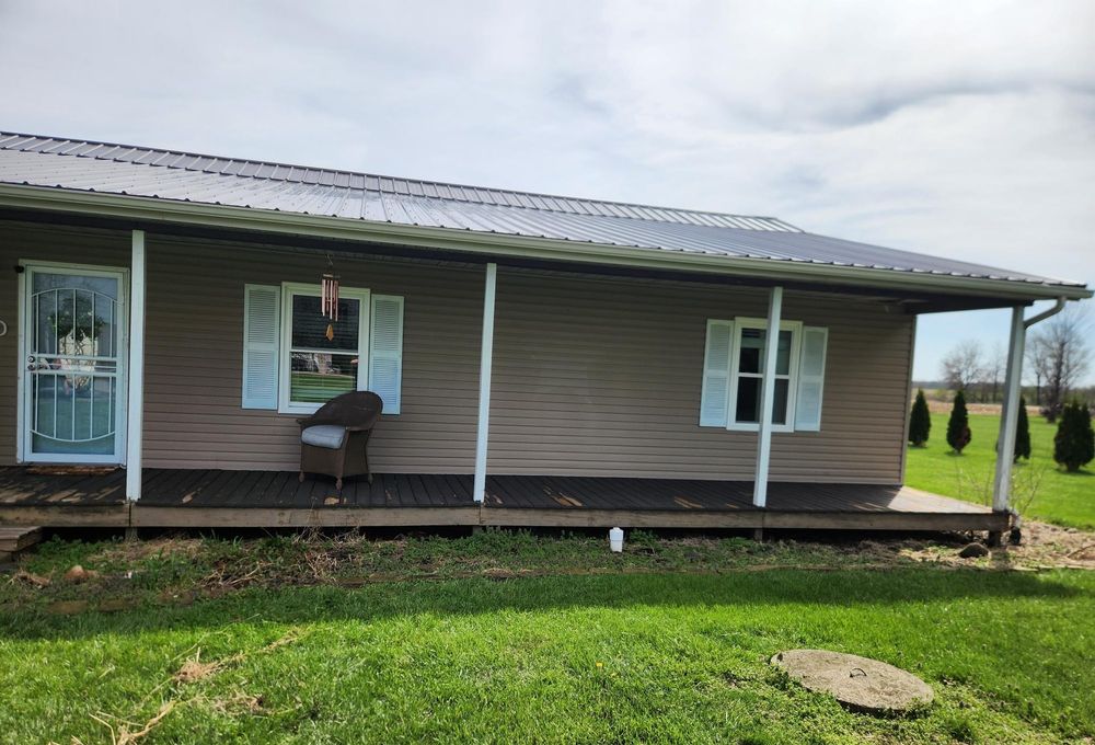 Mulching for Rose City Lawn & Landscaping in Springfield, Ohio