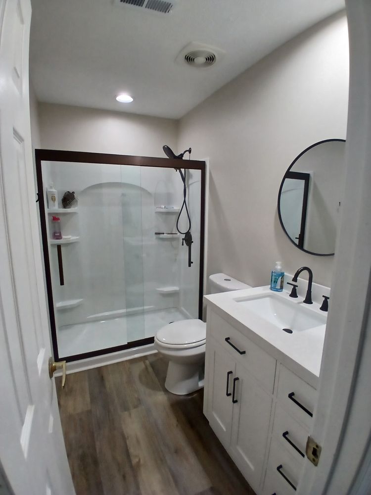 Carterville Kitchen and Bath for Dead Tree General Contracting in Carbondale, Illinois