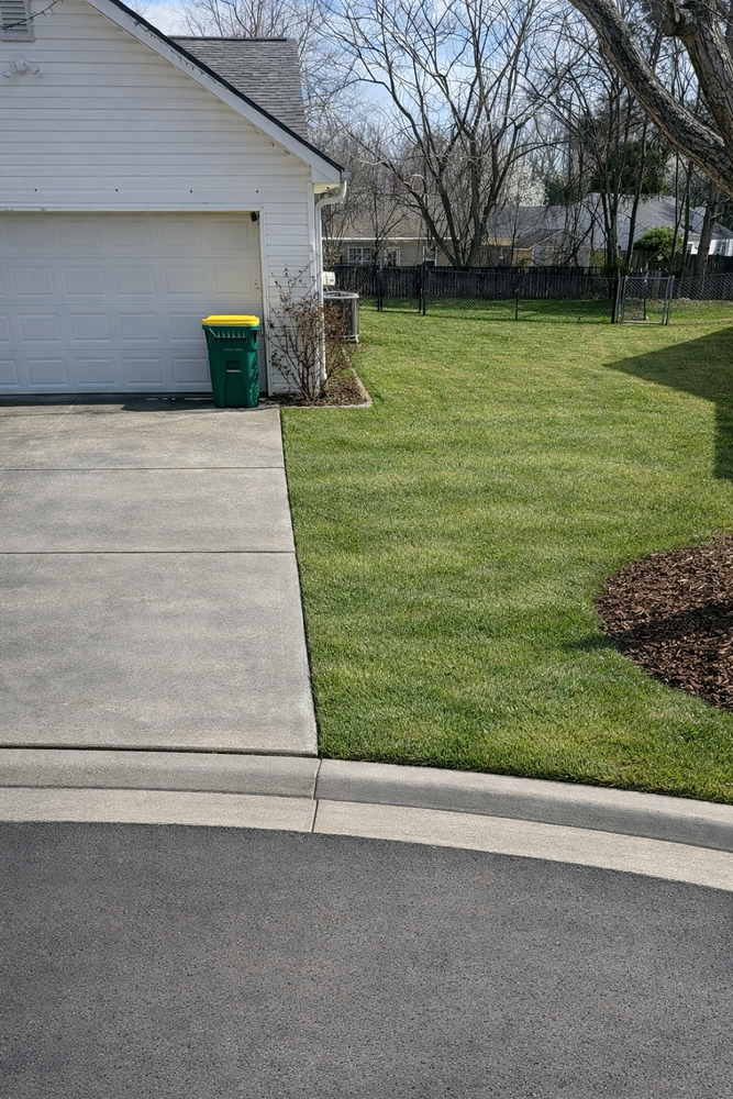 All Photos for Clark's Cuts Lawn Care in Lilburn, GA