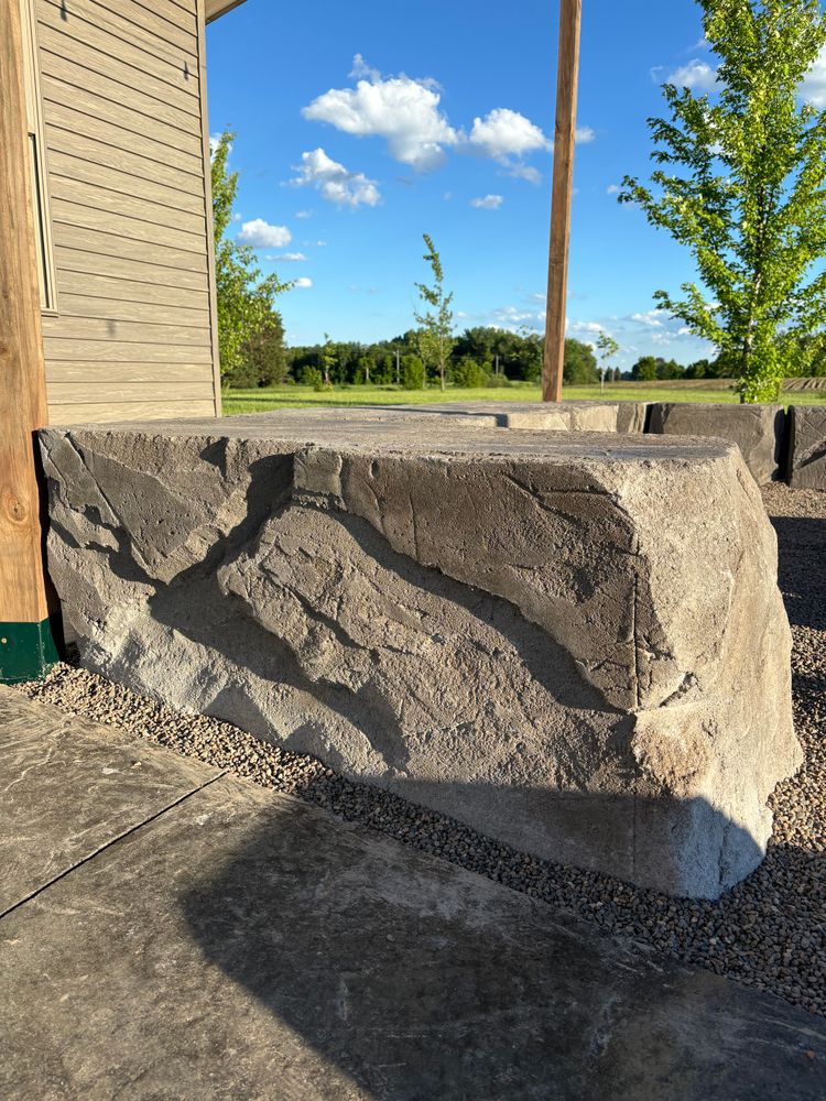 Carved Concrete Retaining Walls  for STAMPEDE Vertical Concrete in Isanti, Minnesota