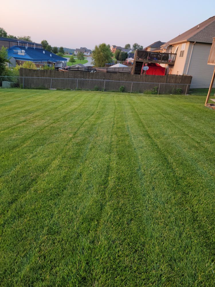 Lawn Care for KK&G Lawncare Services LLC in  Frankfort, KY