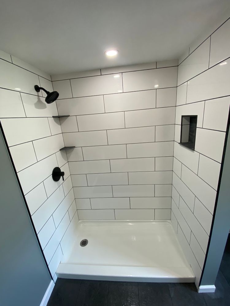 Bathroom Renovations for Golden Hammer LLC in Patchogue, NY