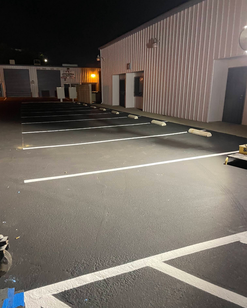 Asphalt and Paving for AGM Paving in Fresno, CA